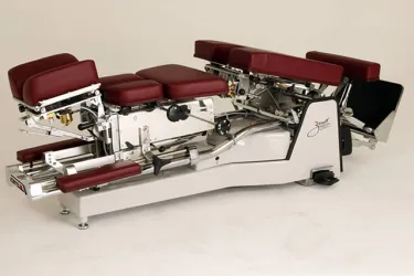 HYLO Model 440 THOMPSON Table
